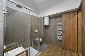 Hidden Backyard Apartments