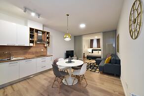 Hidden Backyard Apartments