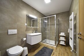 Hidden Backyard Apartments