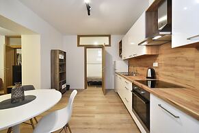 Hidden Backyard Apartments