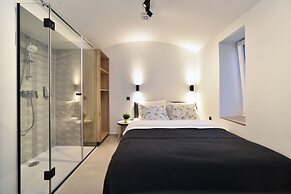 Hidden Backyard Apartments