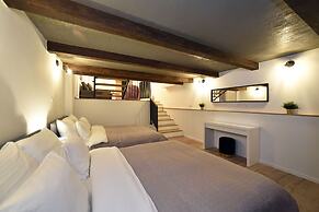 Hidden Backyard Apartments