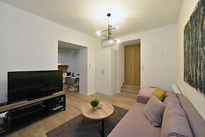 Hidden Backyard Apartments