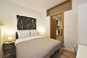 Hidden Backyard Apartments