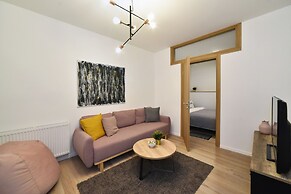 Hidden Backyard Apartments