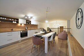 Hidden Backyard Apartments