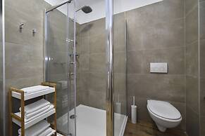 Hidden Backyard Apartments