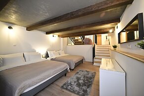 Hidden Backyard Apartments