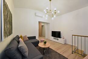 Hidden Backyard Apartments