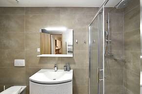 Hidden Backyard Apartments