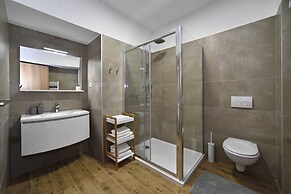 Hidden Backyard Apartments