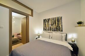 Hidden Backyard Apartments