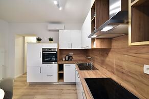 Hidden Backyard Apartments