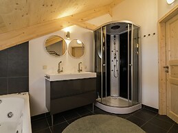 Luxurious Chalet in Sankt Lorenzen ob Murau With Jacuzzi