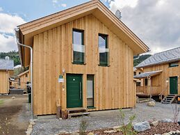 Luxurious Chalet in Sankt Lorenzen ob Murau With Jacuzzi