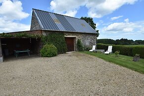 Home for 7 Guests in Plouvara