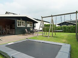 Quaint Summer Holiday Home in Egmond-binnen