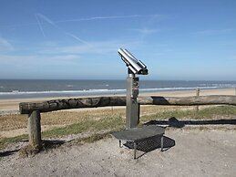Quaint Summer Holiday Home in Egmond-binnen
