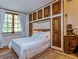 Holiday Home in Le Luc With Pool & Vineyards
