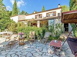 Holiday Home in Le Luc With Pool & Vineyards
