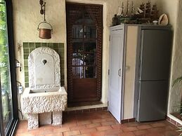 Holiday Home in Le Luc With Pool & Vineyards