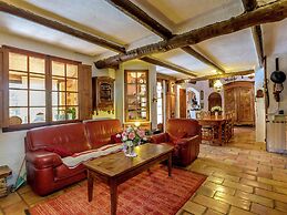 Holiday Home in Le Luc With Pool & Vineyards