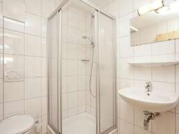 Holiday Home With Swimming Pool in Wald im Pinzgau