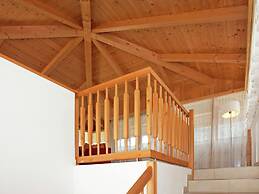 Holiday Home With Swimming Pool in Wald im Pinzgau