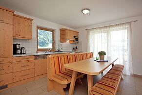Holiday Home With Swimming Pool in Wald im Pinzgau