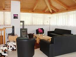 Holiday Home With Swimming Pool in Wald im Pinzgau