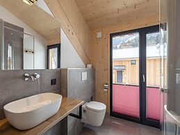 Nice Chalet With hot tub