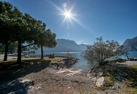 Riva Lago e Spiaggia Apartment