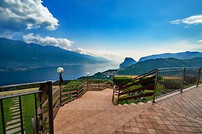 Balcone Panoramico sul Garda