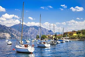 Riva Lago e Spiaggia Apartment 2