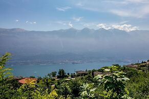 Tremosine Wonderful Lake View 2