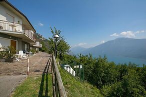 Tremosine Wonderful Lake View 2