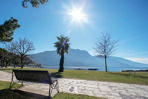 Riva Lago e Spiaggia Apartment 3