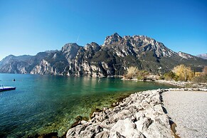 Riva Lago e Spiaggia Apartment 3