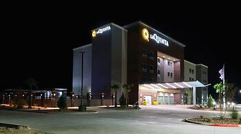 La Quinta Inn & Suites by Wyndham Fort Stockton Northeast