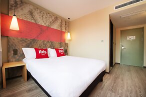 Ibis Harbin West Railway Station Wanda plaza hotel