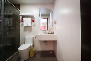 Ibis Harbin West Railway Station Wanda plaza hotel