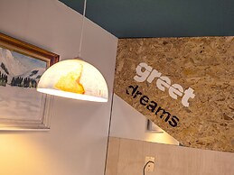 Greet Hotel Marseille Provence Aéroport