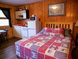 Sunshine Motel and Cabins