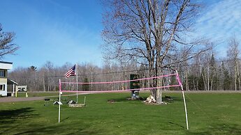 Sunshine Motel and Cabins