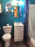 Sunshine Motel and Cabins