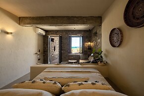 Seesoo Paros Beachfront Resort