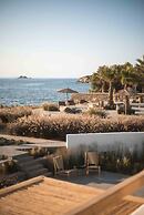 Seesoo Paros Beachfront Resort