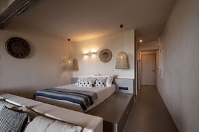 Seesoo Paros Beachfront Resort