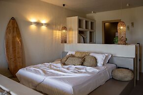 Seesoo Paros Beachfront Resort