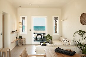 Seesoo Paros Beachfront Resort